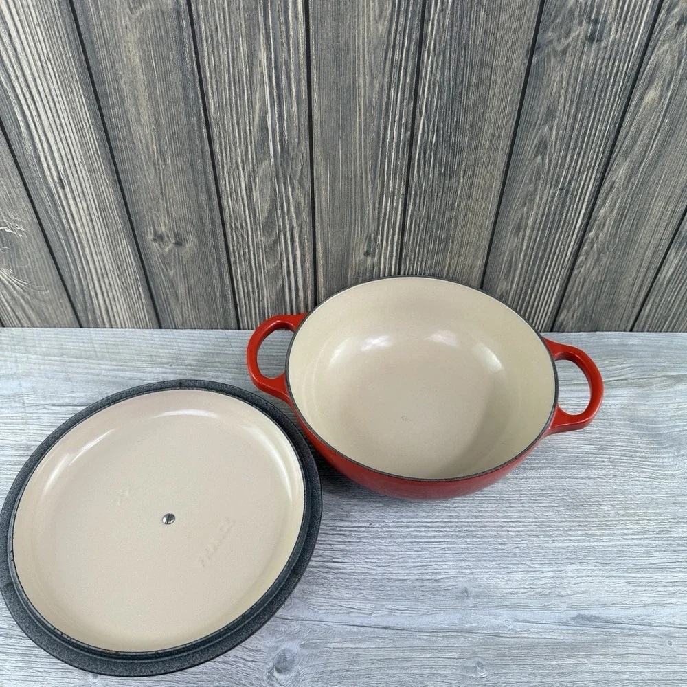 Le Creuset Signature Round Stew Pot 2.5 Qt Cerise Red Cast Iron 22cm Gold Knob